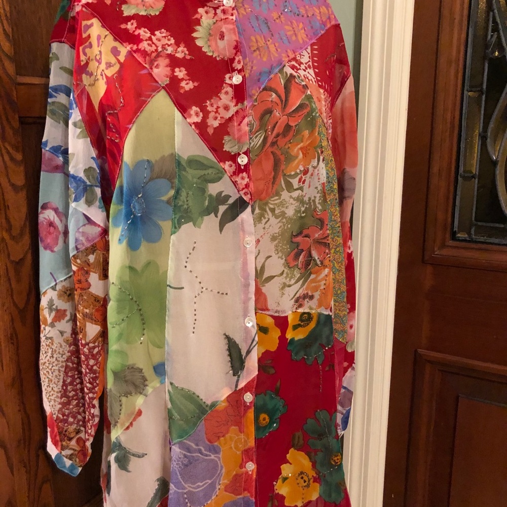 Sacred Threads long button down blouse - Picture 6 of 8